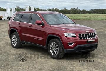 2013 JEEP GRAND CHEROKEE LAREDO SUV