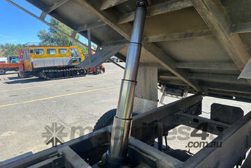 2015 Mitsubishi Fuso Canter 815 Tipper