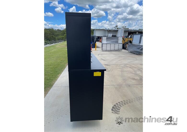 Unused 18 Drawer Stainless Steel Tool Cabinet / Work Bench (7ft)