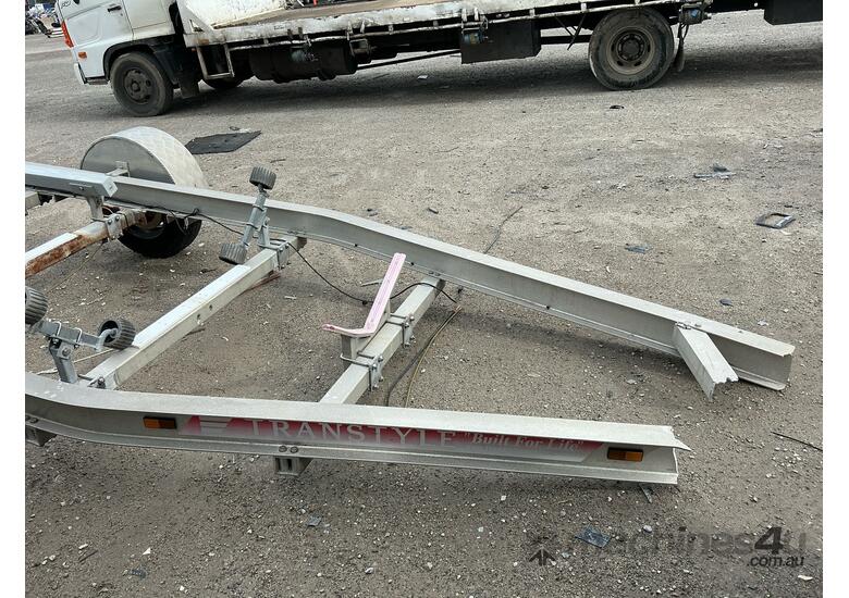 2016 Transtyle AT 2000 Single Axle Boat Trailer 