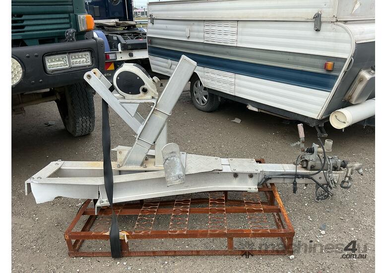 2016 Transtyle AT 2000 Single Axle Boat Trailer 