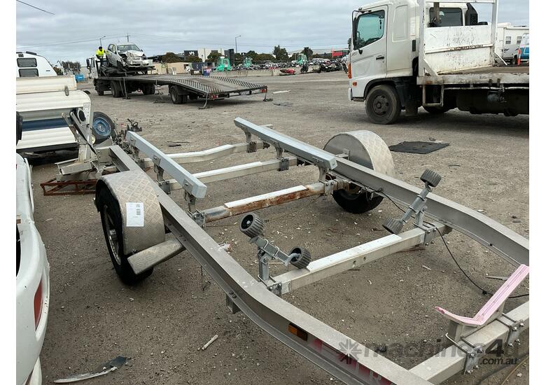 2016 Transtyle AT 2000 Single Axle Boat Trailer 