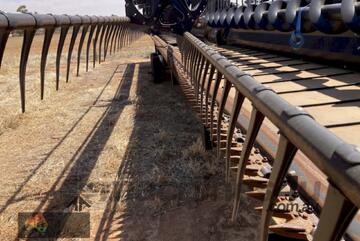 New Holland (8745) 2018 CR9.90