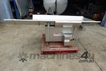 Conveyor, Vibratory, Heat & Control Fastback, 700mm W x 2200mm L x 720mm H