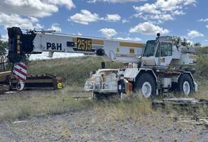 1994 P&H CN155 4X4 CRANE (INOPERABLE)