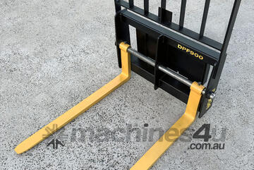 Digga pallet forks for mini skid steers 900kg