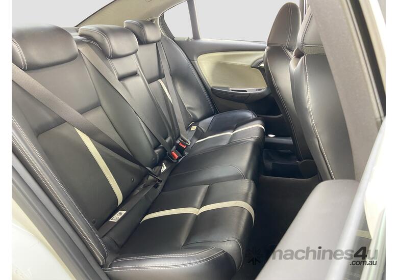 2015 Holden Calais  Petrol (Auto)