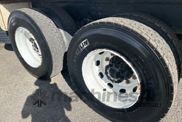 Isuzu 2004   CXZ Tipper