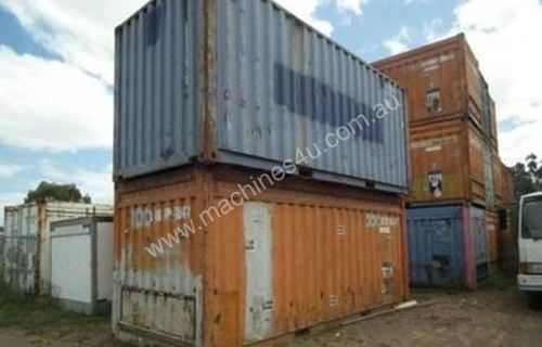 1996 SHIPPING CONTAINER other Containers