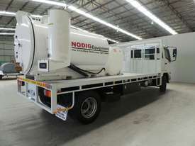 Fuso Fighter 1424 Vacuum Tanker Truck - picture2' - Click to enlarge