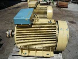 ABB MOTORS 175HP 3 PHASE ELECTRIC MOTOR/4 POLE - picture0' - Click to enlarge