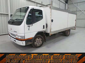 2004 Mitsubishi Canter 2.0 - picture0' - Click to enlarge
