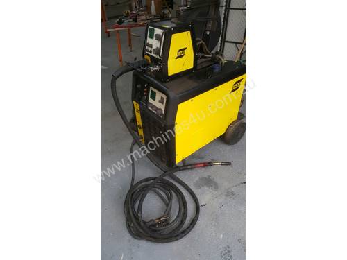 ESAB MIG Welder - great condition