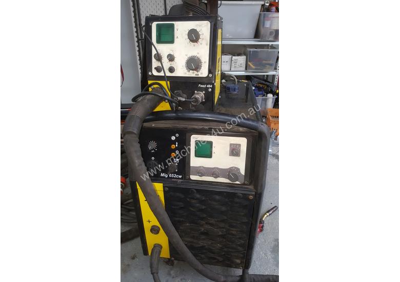 caption ESAB MIG Welder - great condition