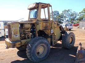 Caterpillar 930 Wheel Loader *DISMANTLING* - picture1' - Click to enlarge
