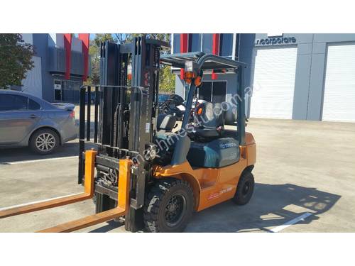 Toyota forklift very low hours