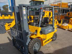 Victory VF25G std dual fuel forklift - picture1' - Click to enlarge