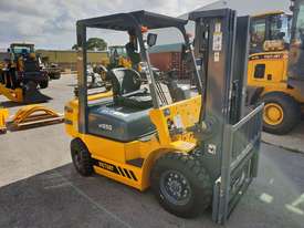 Victory VF25G std dual fuel forklift - picture0' - Click to enlarge