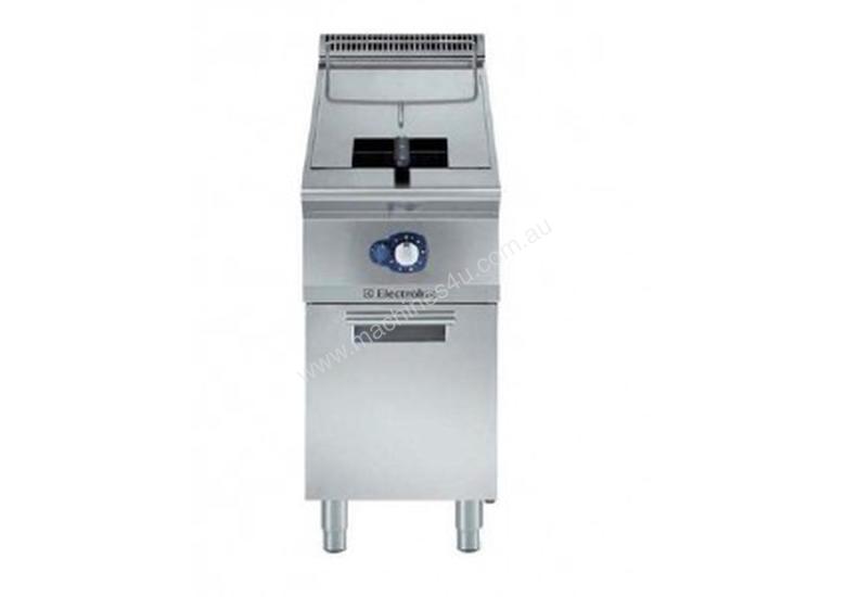 caption Electrolux 900XP Gas Fryer Single Well 15Lt E9FRGD