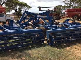 Grizzly  Chisel Plough/Rippers Tillage Equip - picture1' - Click to enlarge