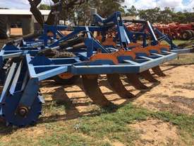 Grizzly  Chisel Plough/Rippers Tillage Equip - picture2' - Click to enlarge
