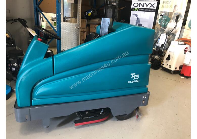 caption Ride On Scrubber