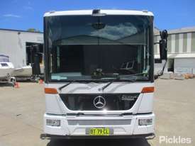2013 Mercedes Benz 2624 - picture1' - Click to enlarge