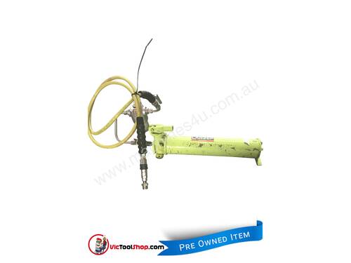Larzep Hydraulic Porta Power Single Acting Hand Pump W22307