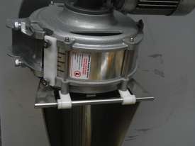 Potato Chipper Electric Australian Made RRP $1800 Cuts 12mm Chips - picture0' - Click to enlarge