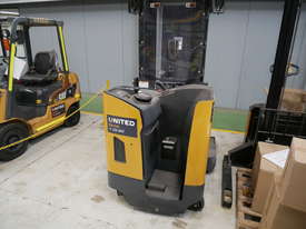 CAT 2.0T Pantograph Reach Truck - Price Reduced to Clear - picture1' - Click to enlarge