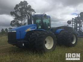 2008 New Holland T9060 Articulated Tractor - picture0' - Click to enlarge