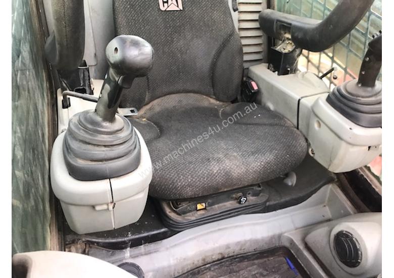 caption 2011 Cat 246C Skid Steer Loader