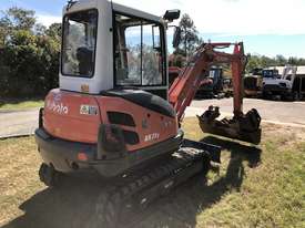 SOLD --  2.8T KUBOTA KX71-3 Low Hours Enclosed Cab - picture2' - Click to enlarge