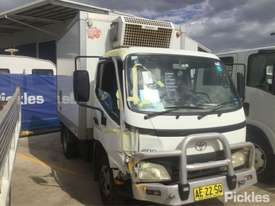 2003 Toyota Dyna 200 - picture0' - Click to enlarge