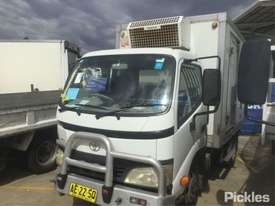 2003 Toyota Dyna 200 - picture1' - Click to enlarge