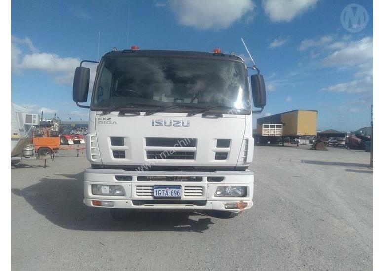 caption Isuzu CH CX Giga