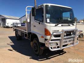 2007 Hino 500 1322 GT8J - picture0' - Click to enlarge