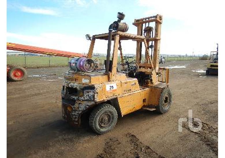 Used komatsu KOMATSU FG352 Forklift Forklifts and Stackers in