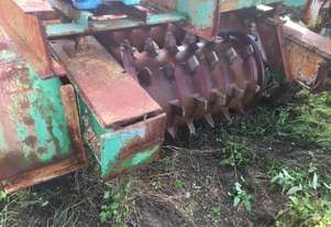 Twin Toothed Rolls Crusher