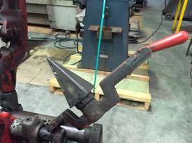 Used Ridgid Compact 300 Pipe and Bolt Threader - picture1' - Click to enlarge