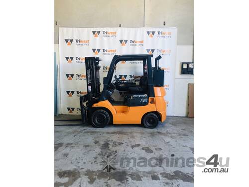 Toyota 2.5t compact flameproof forklift - weekly rate - Hire