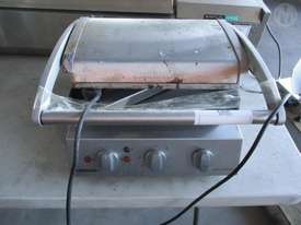 Robrand Contact Grill - picture0' - Click to enlarge