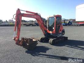 2009 Kubota KX121-3 - picture2' - Click to enlarge
