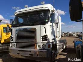 2010 Freightliner Argosy FLH - picture2' - Click to enlarge