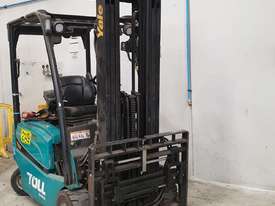 2.0T 4 Wheel Battery Electric Forklift - picture1' - Click to enlarge