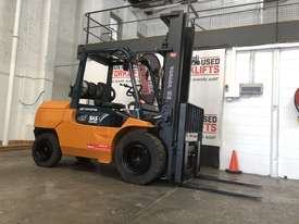 TOYOTA 02-7FG45 31801  **4.5 TON 4500 KG CAPACITY LPG FORKLIFT** 2007 7SERIES MODEL - picture0' - Click to enlarge