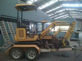 Komatsu PC18MR-3 - picture2' - Click to enlarge