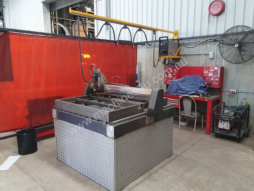 Hypertherm Powermax 1100 Plasma Cutter with Table