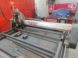 Hypertherm Powermax 1100 Plasma Cutter with Table - picture2' - Click to enlarge