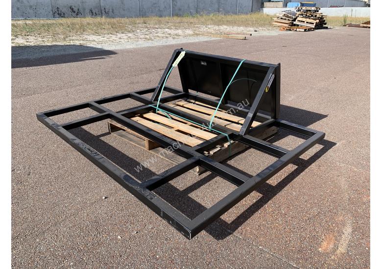 New himac ExDisplay Skid Steer 2m Level Spreader Bar Smudge Bar